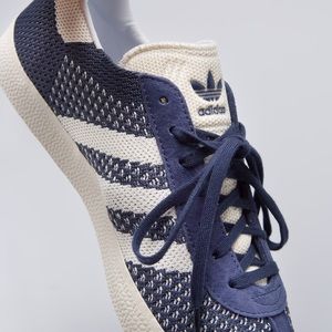 NWT Adidas men Gazelle primeknit Navy size 9.5